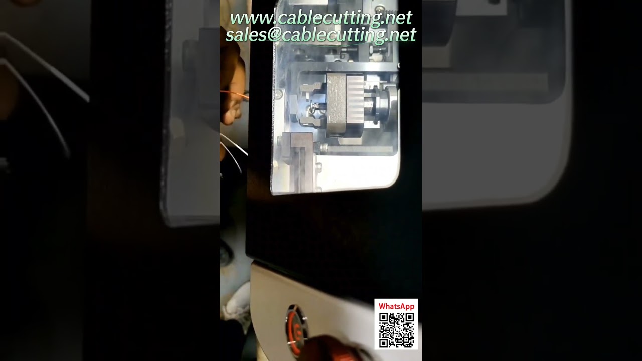 Automatický krimpovací stroj na předizolované dutinkové koncovky – pro vodiče 0,3–3 mm²