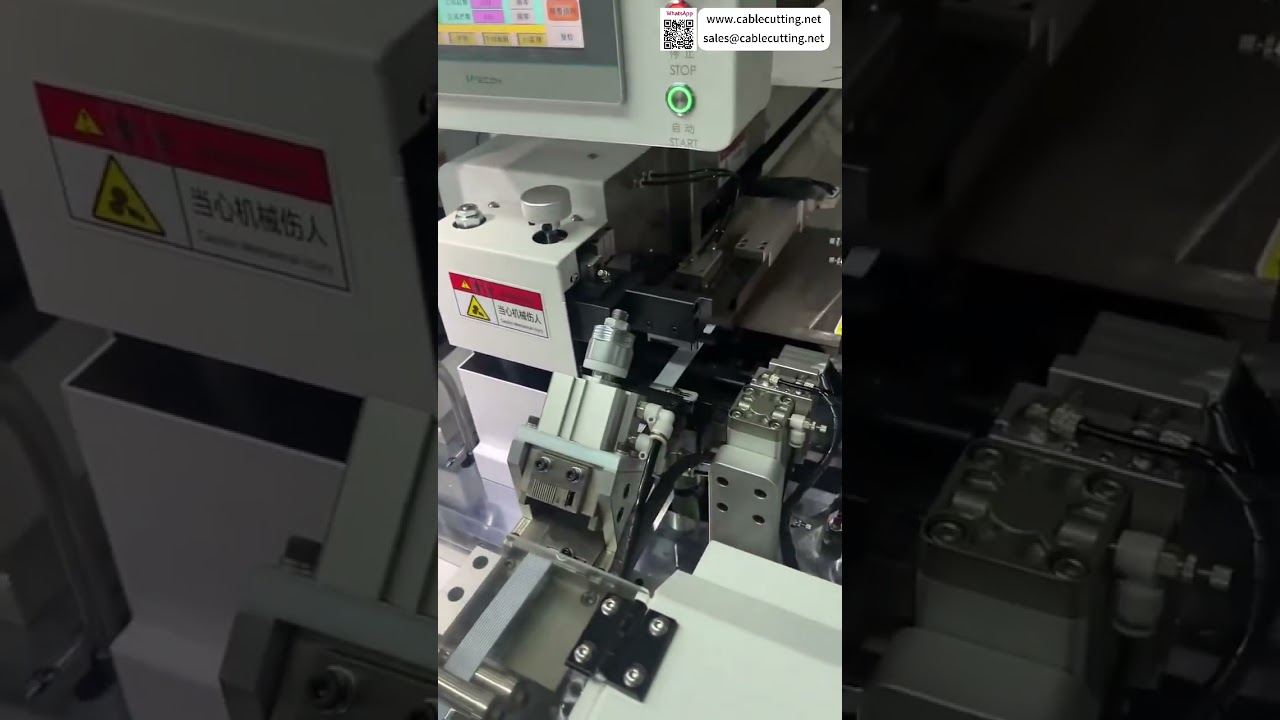 Plně automatický dvouhlavý stroj na páskové kabely – připraveno k expedici (krátká verze)