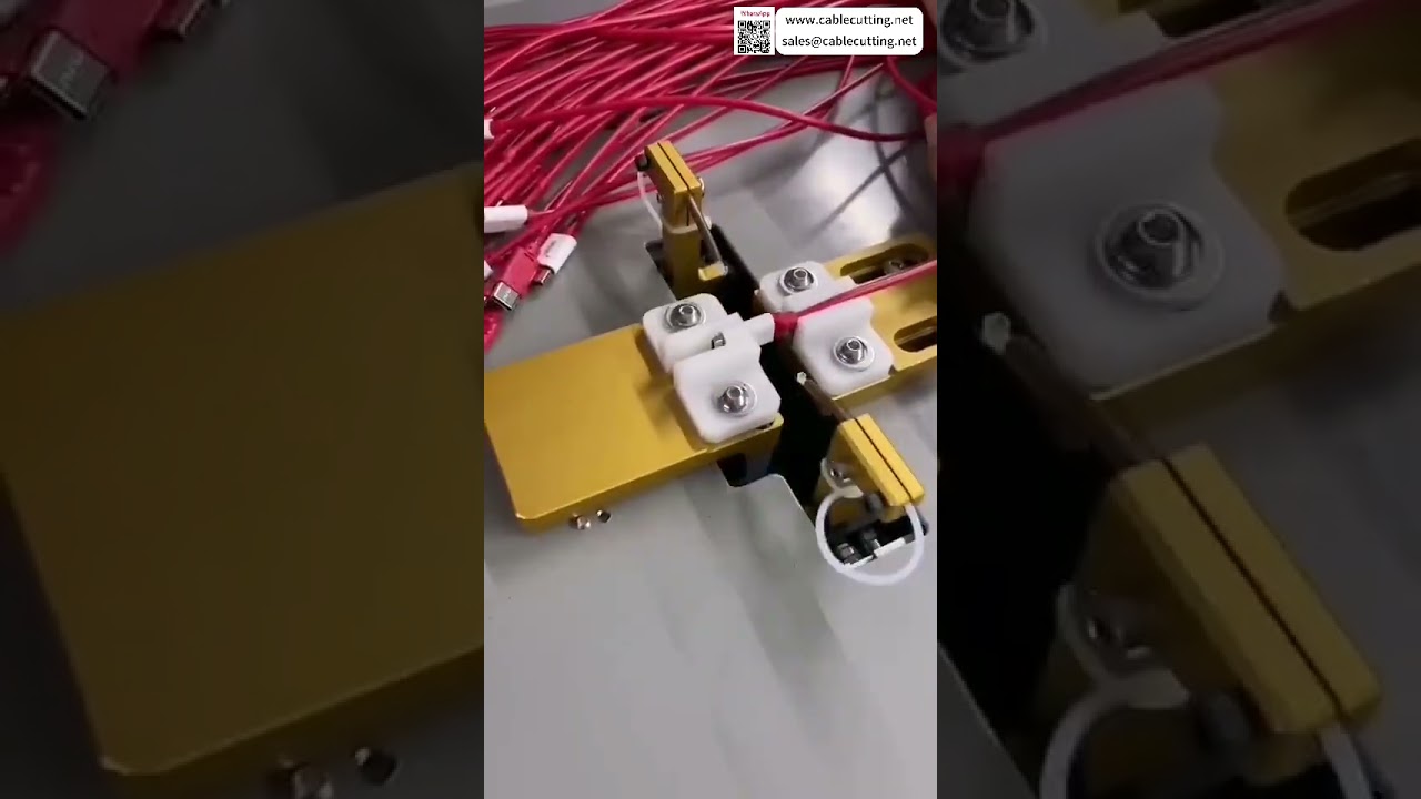 Plně automatický dávkovač lepidla Typ 2 pro výrobu datových kabelů a nabíječek – efektivní provozní metody