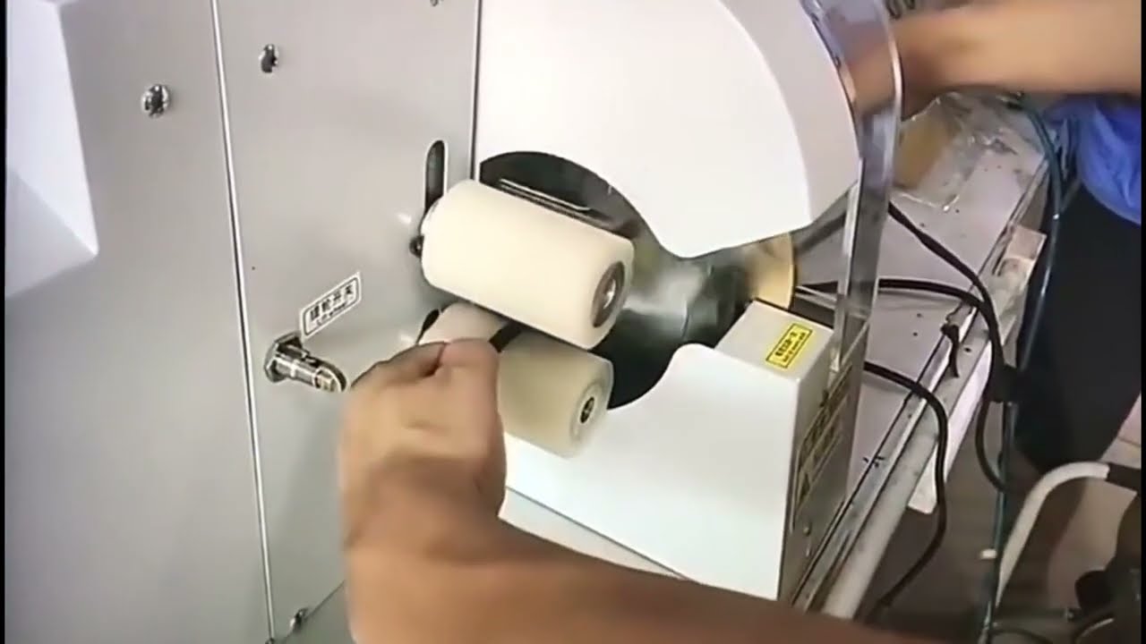 Profesionální páskovací stroj na kabely a svazky vodičů – PVC páska 5–35 mm