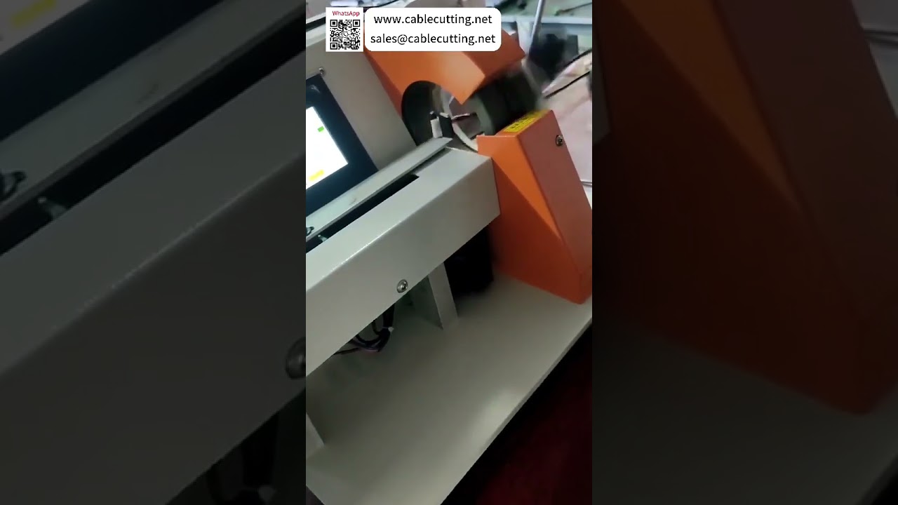 Poloautomatický stroj pro tažení drátů a páskové omotávání na pevnou délku – krátká verze
