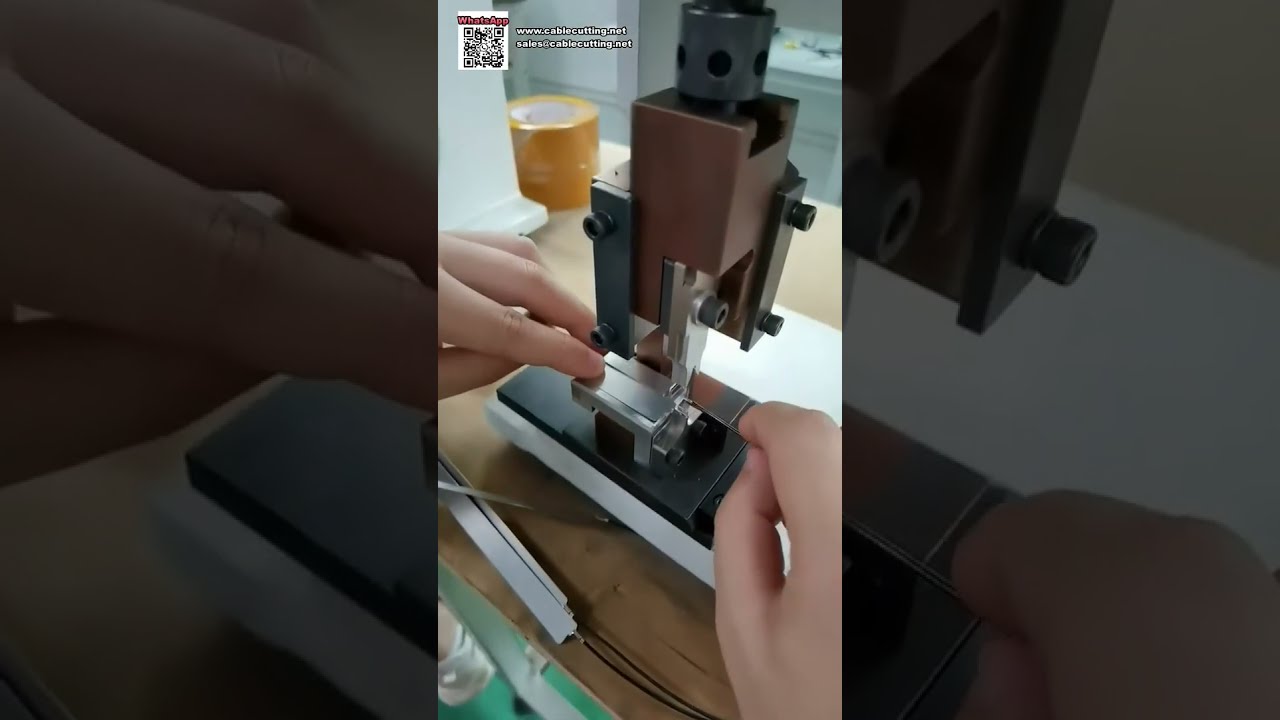 1.5 Ton tichý lisovací stroj na koncovky — jedna forma, přesné zpracování vodičů