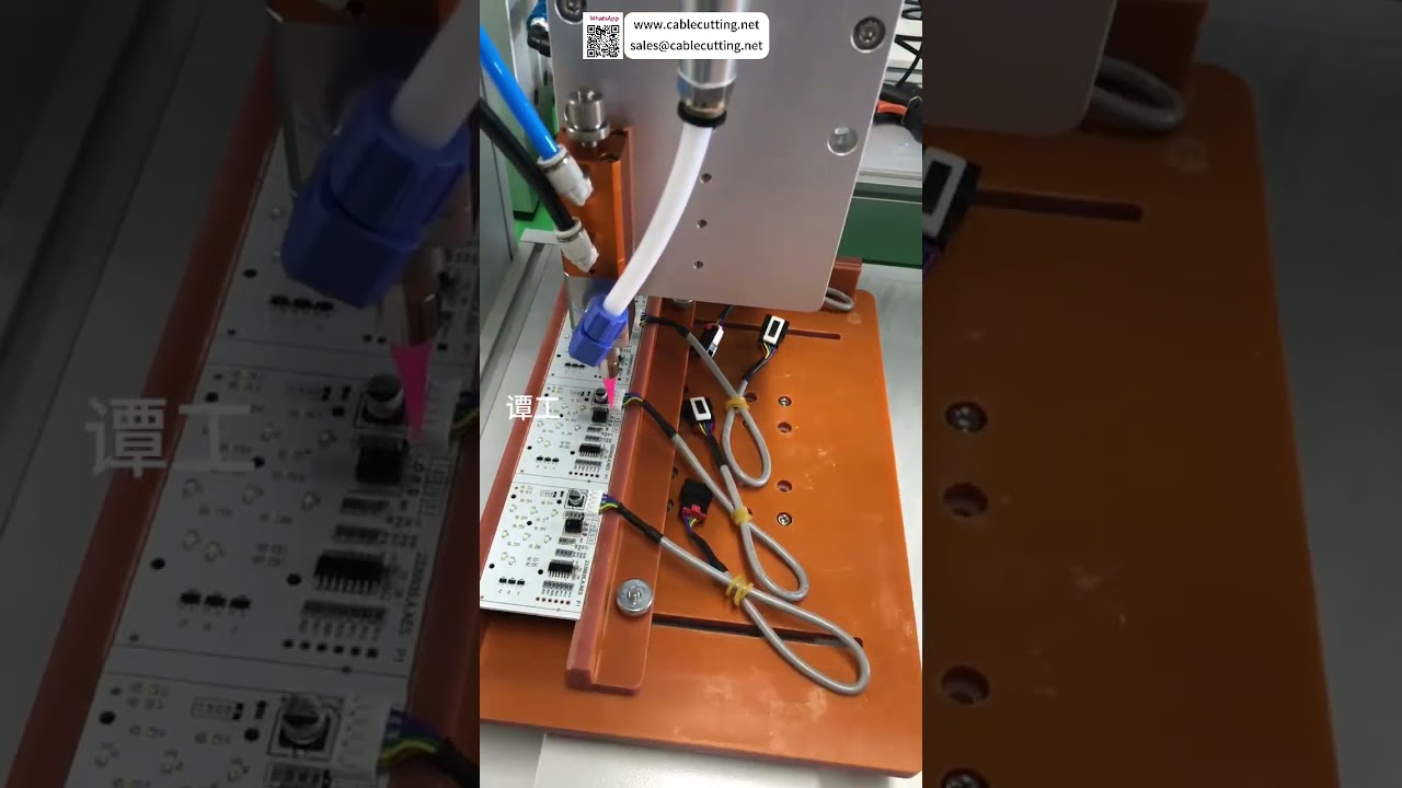 Automatický dávkovač silikonu pro desky plošných spojů  Systém automatizace výroby  Rychlé nastavení
