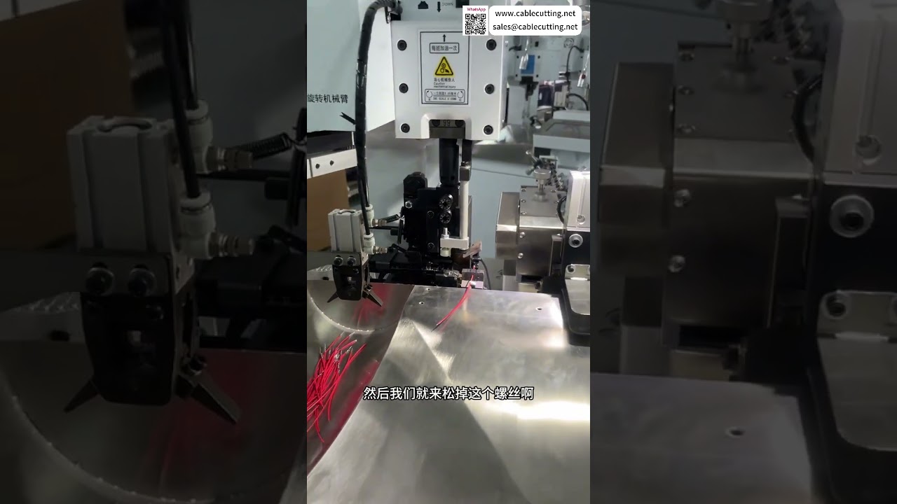 Profesionální odizolování a řezání vodičů pro automatizační svorky – rychlé nastavení a přímá tovární výroba v rolích.