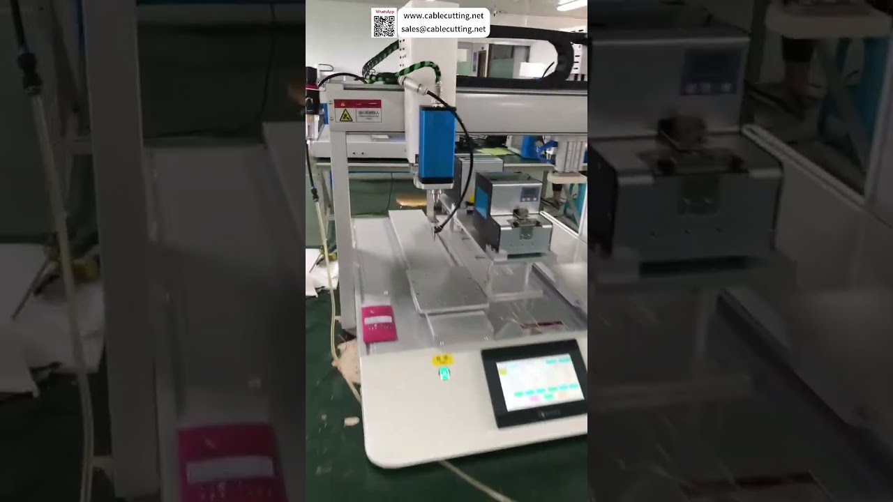 Automatický šroubovací stroj s 6osým kobotem — rychlé nasazení