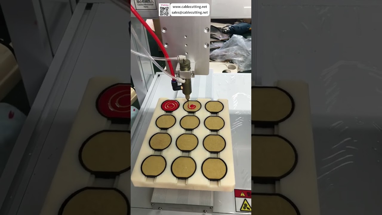 Automatický dávkovač lepidla — vlastní dráha nanášení, rychlé uvedení do provozu